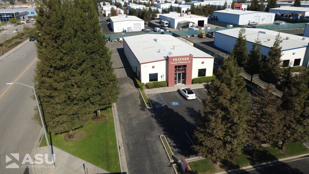 Primary Photo Of 2222 Zeus Ct, Bakersfield Service For Lease
