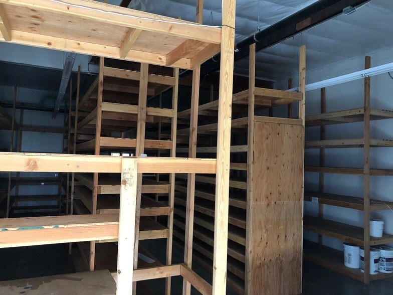 More Photos Of 7177 Convoy Ct, San Diego Unknown For Lease