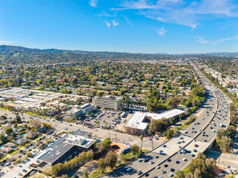More Photos Of 5353-5363 Balboa Blvd, Encino Medical For Lease