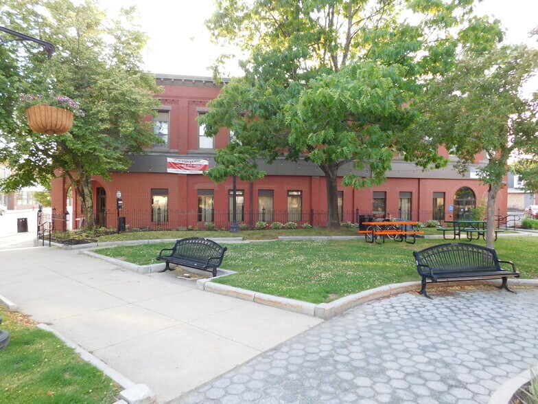 More Photos Of 1 N Main St, Rochester Office For Lease