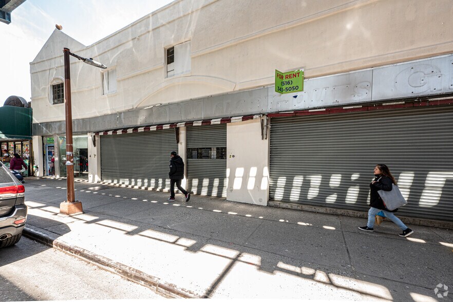 Primary Photo Of 84-33-84-37 Jamaica Ave, Woodhaven Storefront Retail Office For Lease