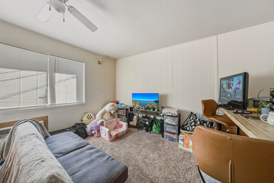 More Photos Of 14840 Valley Ave, Clearlake Multifamily For Sale