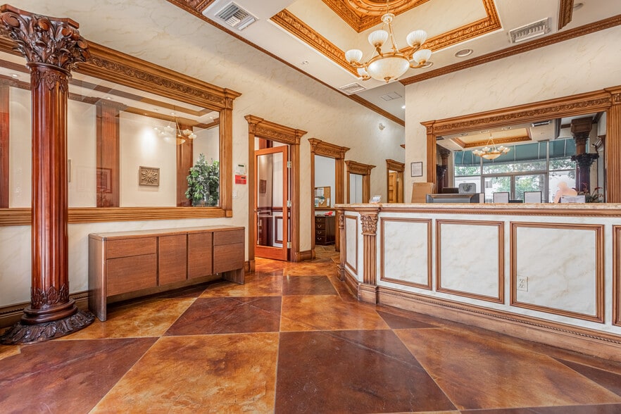 More Photos Of 10951 Harmony Park Dr, Bonita Springs Warehouse For Lease