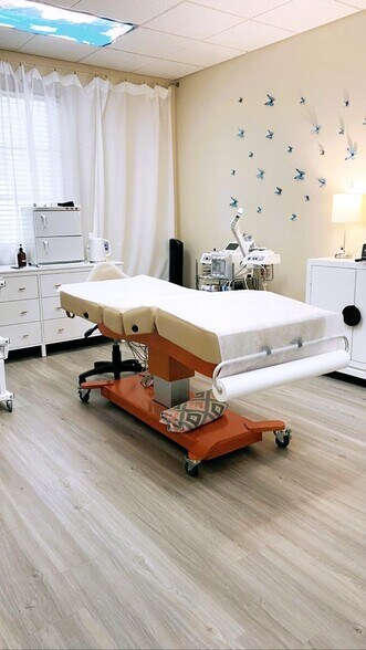 More Photos Of 1757 E Baseline Rd, Gilbert Medical For Lease