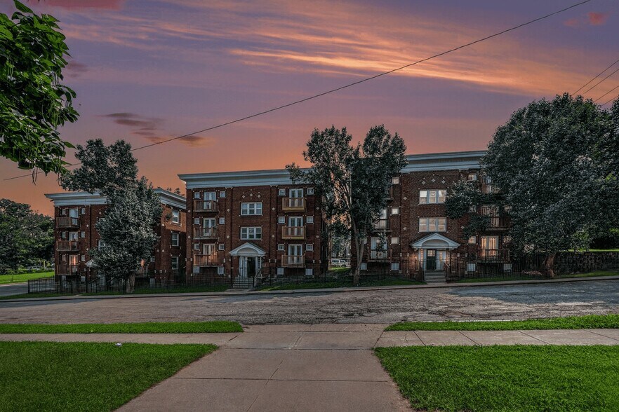 More Photos Of 3113-3123 Thompson Ave, Kansas City Apartments For Sale