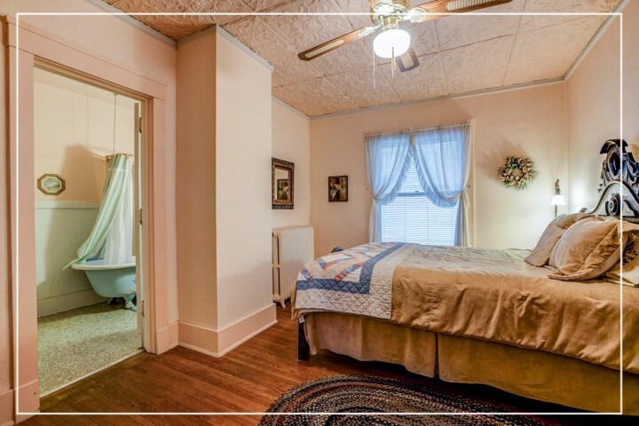 More Photos Of 511 Franklin St, Wausau Hotel For Sale