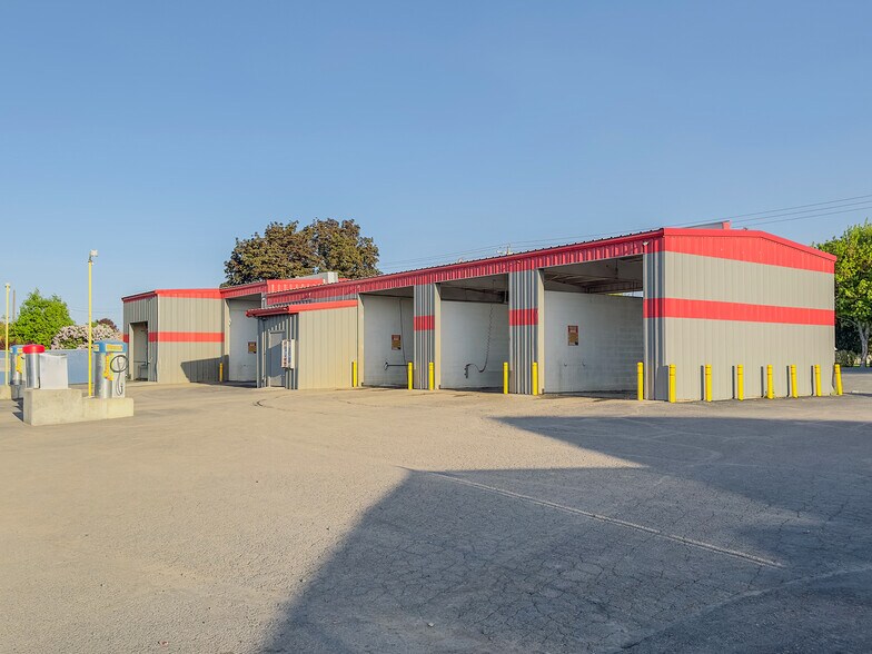 More Photos Of 1027 Linden Ave, Lewiston Carwash For Sale