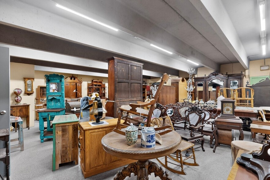 More Photos Of 2906 4th St NW, Albuquerque Warehouse For Sale