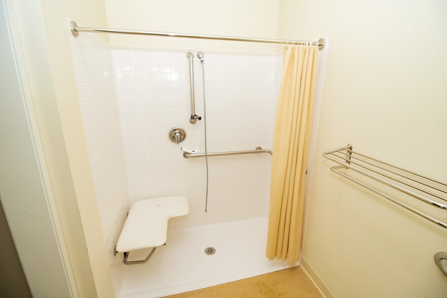 More Photos Of 224 E Central Ave, Andover Rehabilitation Center For Sale