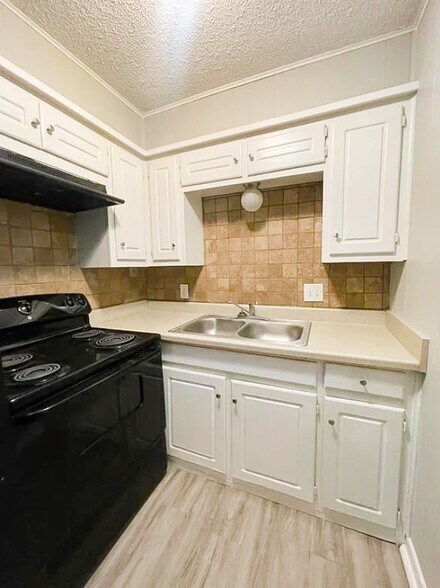 More Photos Of 1809 14th St, Lubbock Apartments For Sale