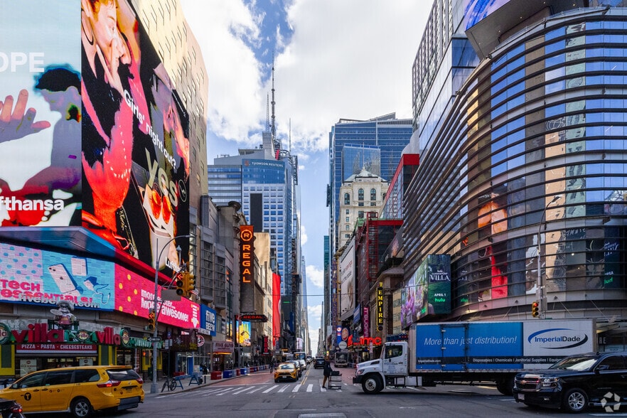 More Photos Of 234 W 42nd St, New York Storefront For Lease