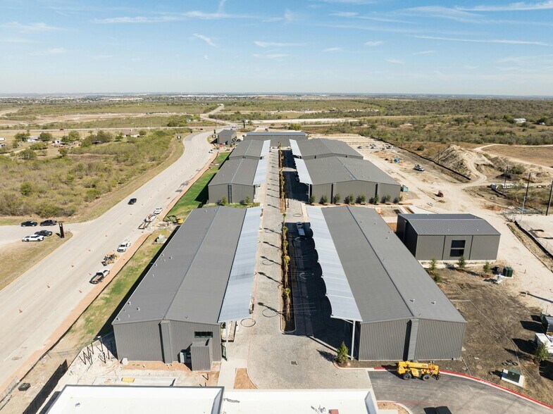 More Photos Of 8001 Circuit of the Americas Blvd, Del Valle Showroom For Sale