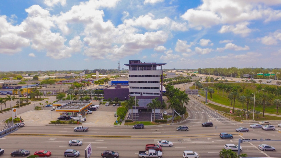 More Photos Of 7480 Bird Rd, Miami Office Residential For Lease
