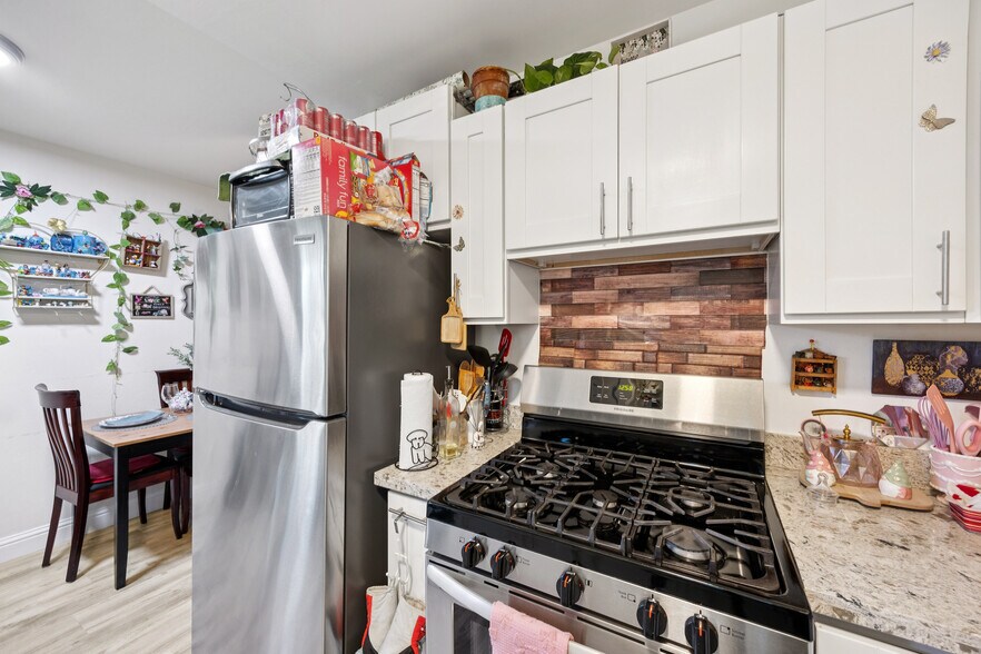 More Photos Of 263 La Pala Dr, San Jose Apartments For Sale