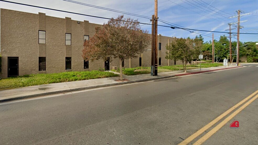 Primary Photo Of 9851 Owensmouth Ave, Chatsworth Warehouse For Lease