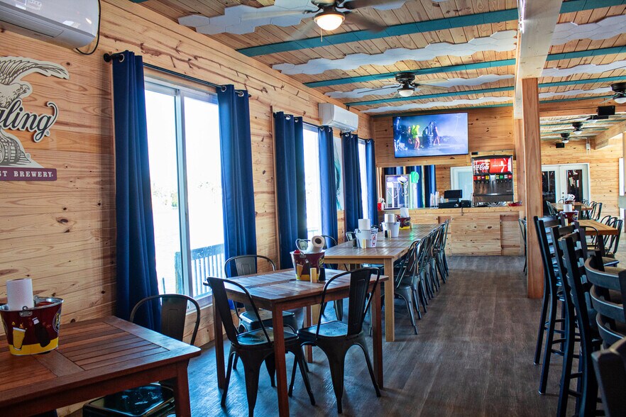 More Photos Of 7022 SW 358 Hwy, Steinhatchee Marina For Sale