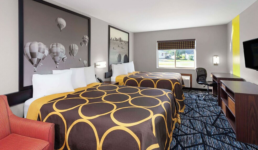 More Photos Of 425 S West St, Olney Hotel For Sale