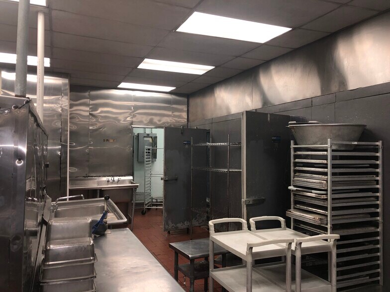 More Photos Of 2449 N Church St, Burlington Restaurant For Lease