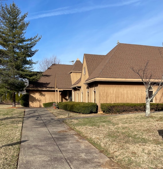 More Photos Of 14001 Shelbyville Rd, Louisville Specialty For Sale