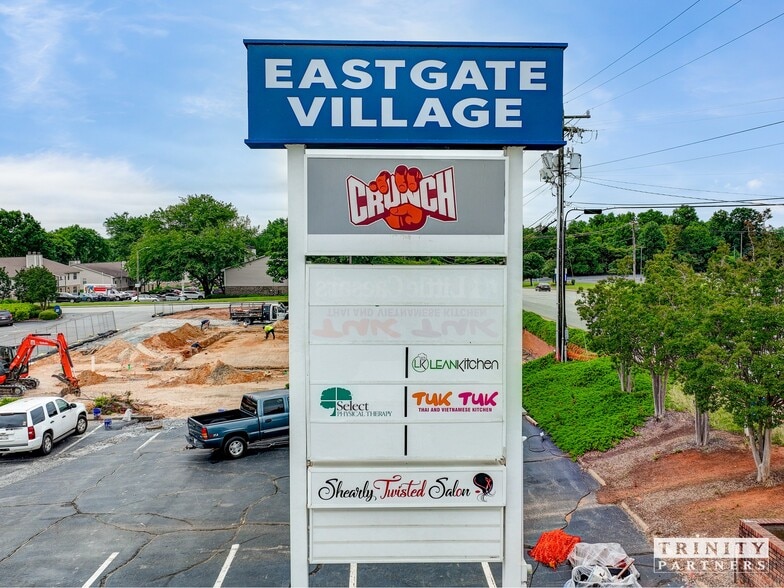 More Photos Of 5008-5018 Old Spartanburg Rd, Taylors Unknown For Lease
