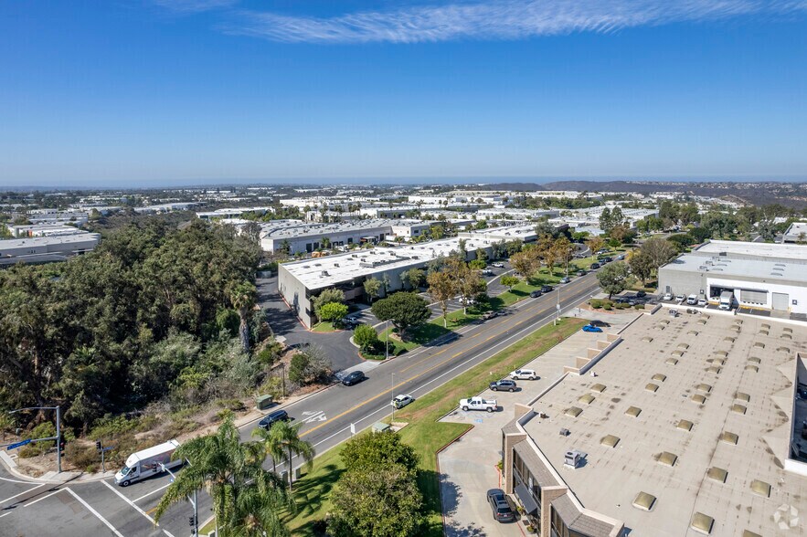 More Photos Of 2820-2834 La Mirada Dr, Vista Manufacturing For Lease