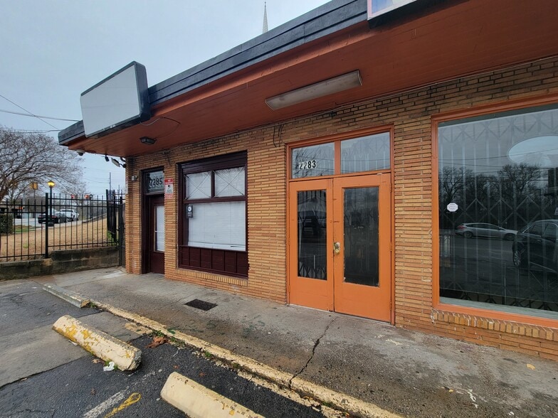 Primary Photo Of 2285 Cascade Rd SW, Atlanta Freestanding For Lease