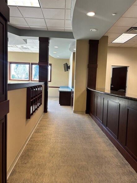 More Photos Of 463 Tremont St W, Port Orchard Medical For Lease