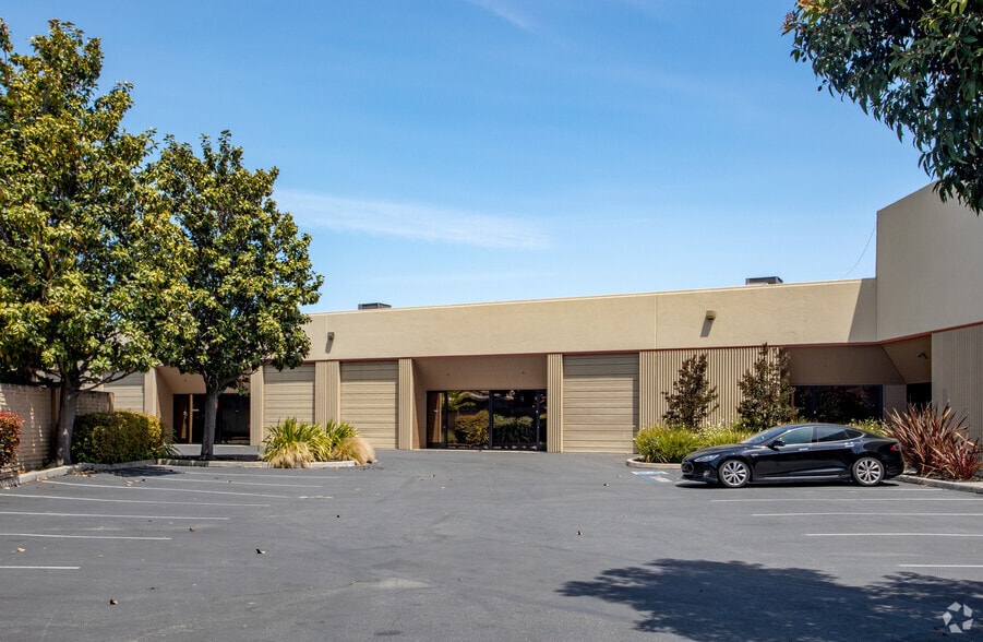 More Photos Of 970 Terra Bella Ave, Mountain View Research And Development For Lease