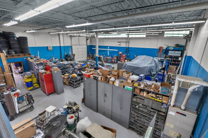 More Photos Of 1805 W 15th St, Indianapolis Warehouse For Sale