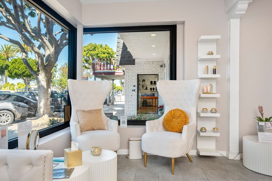 More Photos Of 224 Main St, Seal Beach Storefront For Sale