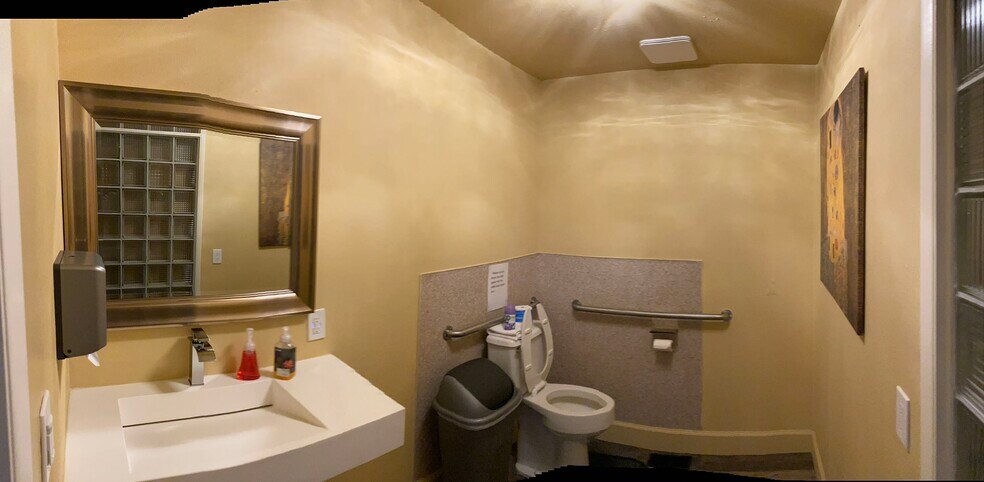 More Photos Of 509 E 13th Ave, Eugene Office For Sale