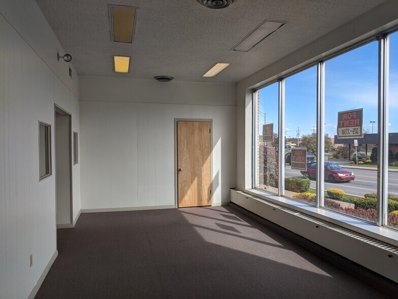 More Photos Of 2 W Park Ave, Dubois Office For Sale