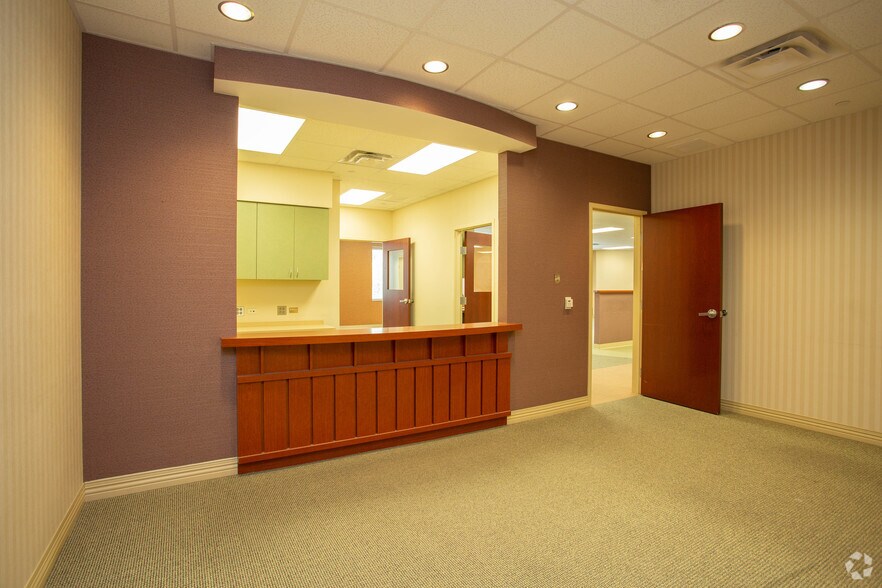 More Photos Of 1501 Maple Ave, Richmond Medical For Lease