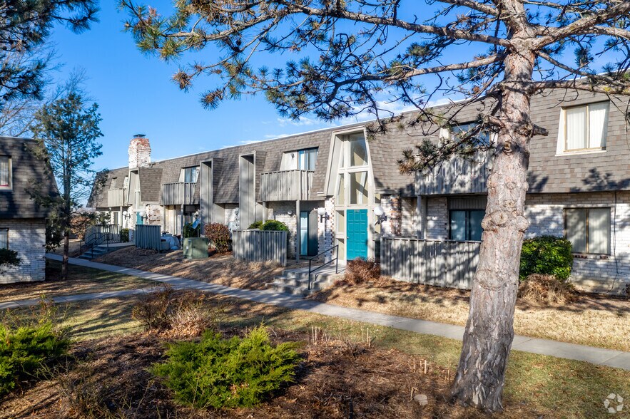 More Photos Of 3730 SW Plaza Dr, Topeka Apartments For Sale