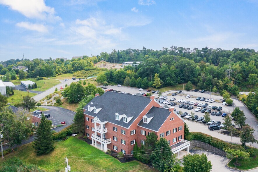 More Photos Of 223 Chief Justice Cushing Hwy, Cohasset Medical For Lease