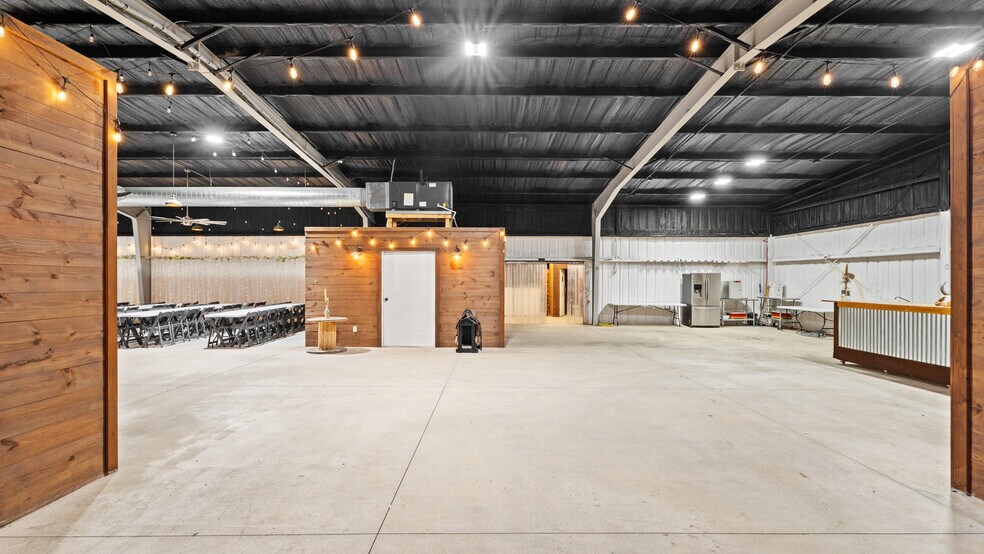 More Photos Of 20500 N 2810 Rd, Kingfisher Lodge Meeting Hall For Sale