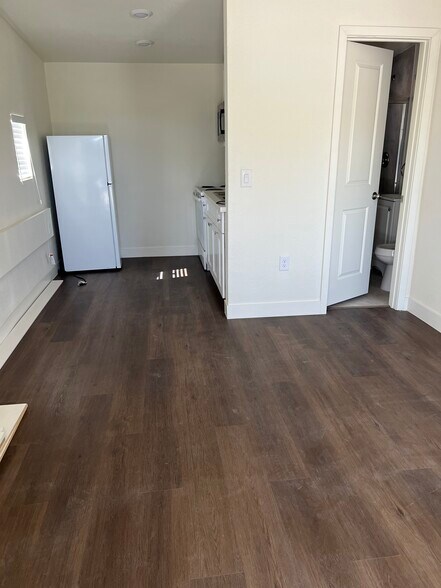 More Photos Of 1323 C St, Las Vegas Multifamily For Sale