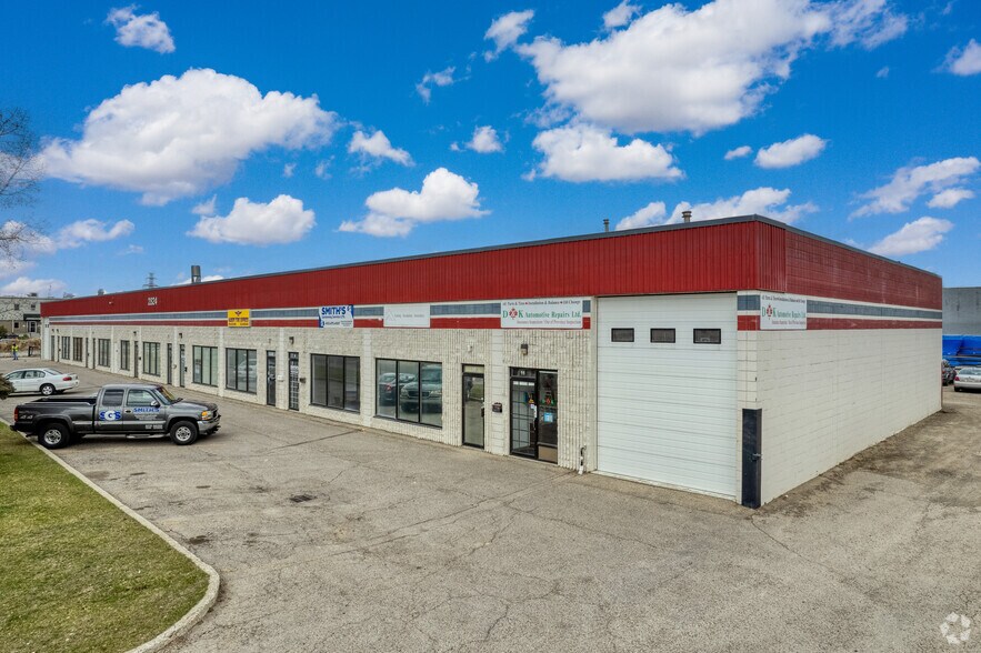 More Photos Of 2824 58th Ave SE, Calgary Warehouse For Lease