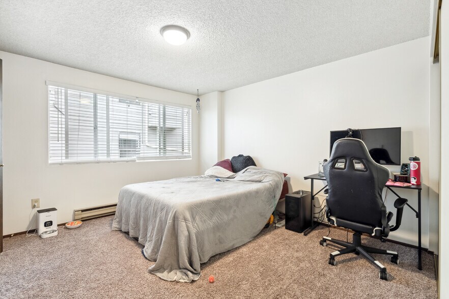 More Photos Of 1220 N 137th St, Seattle Apartments For Sale