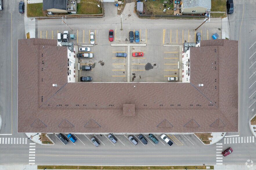 More Photos Of 1010 Railway St, Crossfield Apartments For Sale