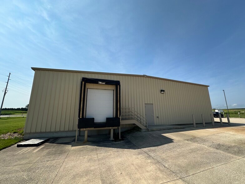 More Photos Of 100 N Industrial Pky, West Union Industrial For Sale