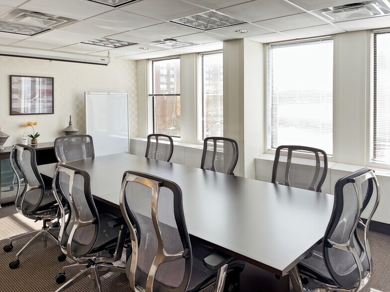 More Photos Of 1010 Lake St, Oak Park Coworking Space