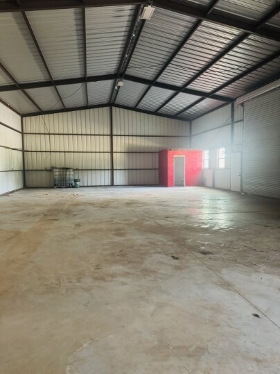 More Photos Of 12550 Highway 183., Luling Industrial For Lease