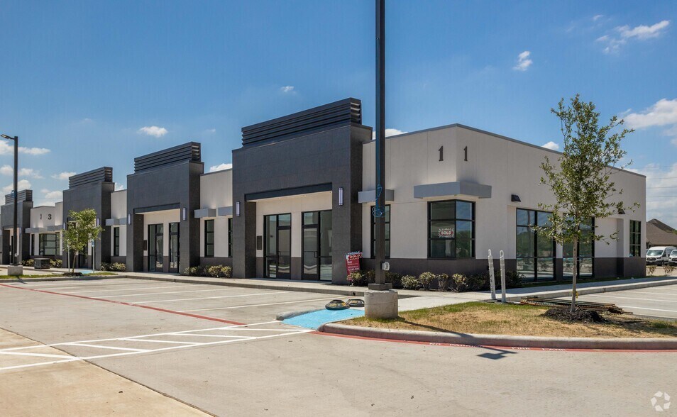 Primary Photo Of 12280 Broadway St, Pearland Medical For Lease
