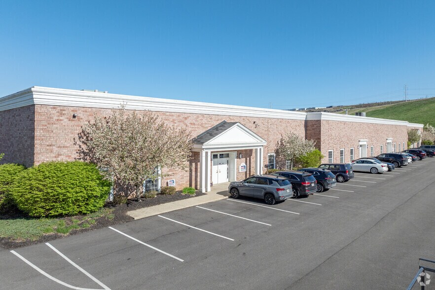 More Photos Of 10221 Sweet Valley Dr, Valley View Warehouse For Lease