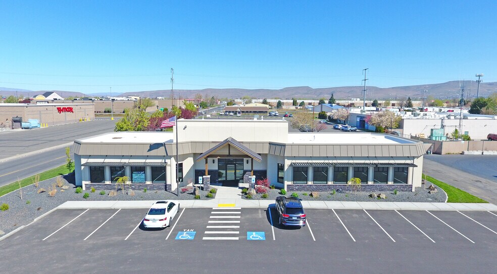 More Photos Of 1800 Rainier Pl, Union Gap Office For Lease