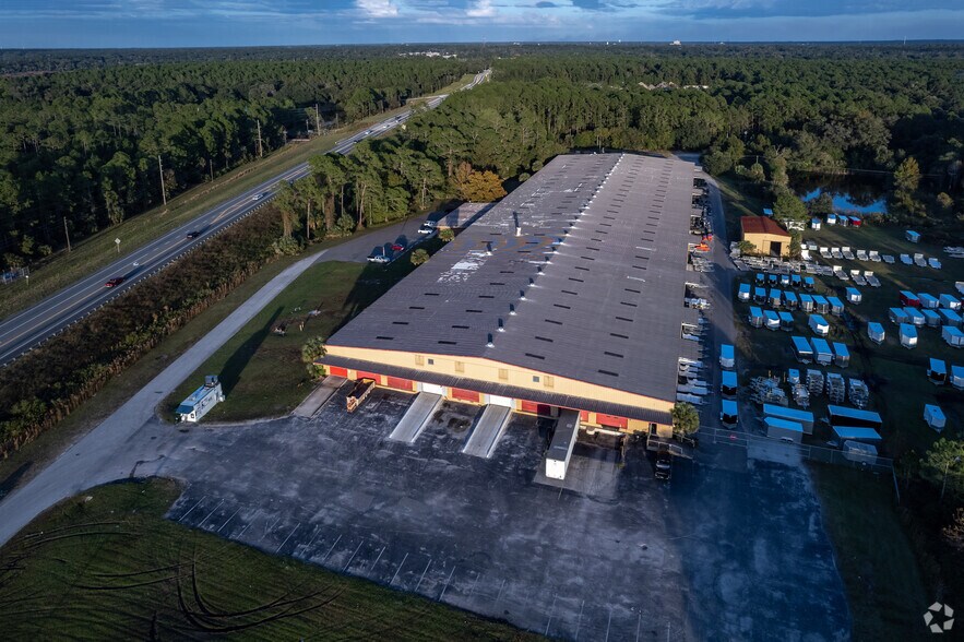 More Photos Of 2526 W New York Ave, Deland Warehouse For Sale