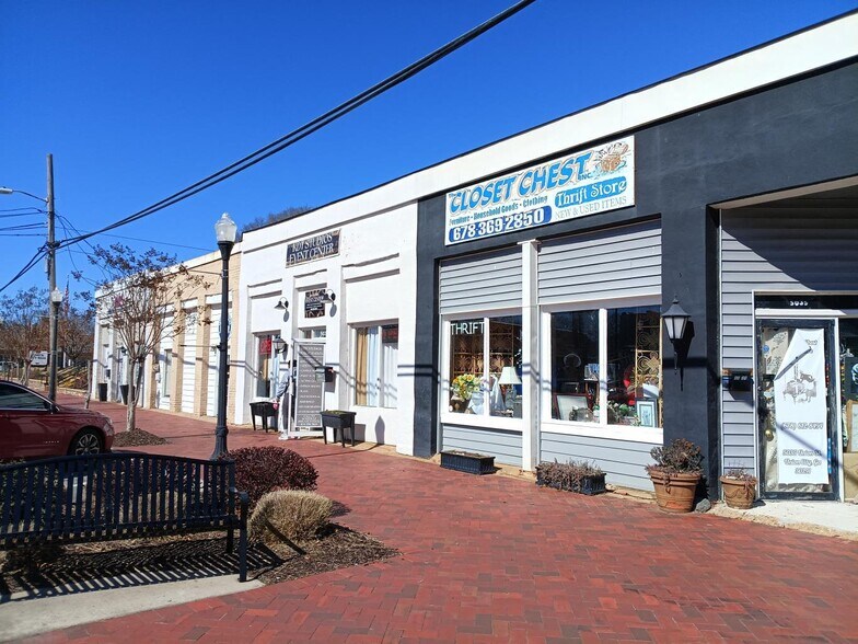 Primary Photo Of 5037 Union St, Union City Storefront For Sale