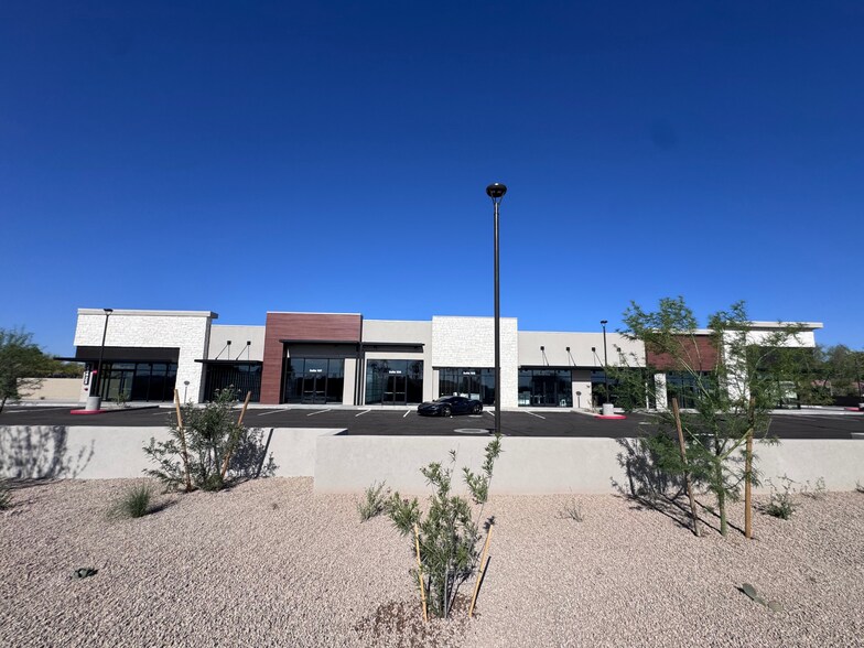 More Photos Of 23423 N 67th Ave, Glendale Storefront Retail Office For Lease