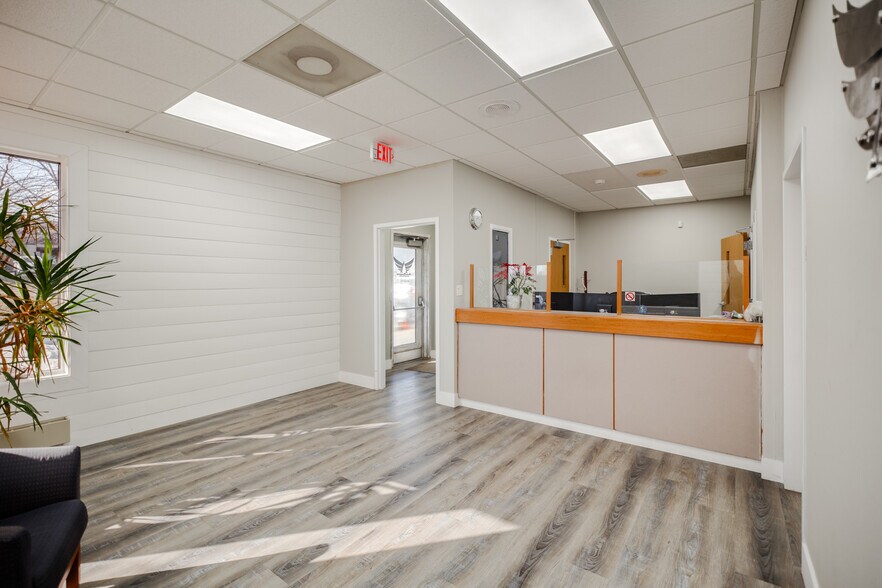 More Photos Of 1320 Ymca Dr, Festus Office For Lease